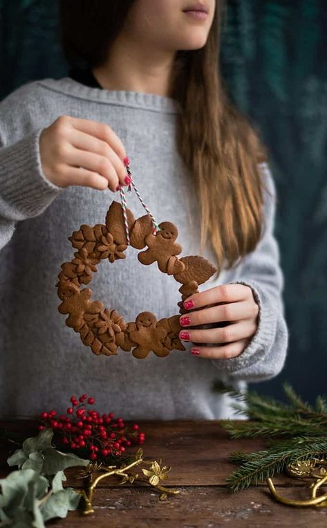 Vegan Gingerbread Cookies, Jul Diy, Vegan Gingerbread, Wreath Cookies, Ginger Bread Cookies Recipe, Gingerbread Cake, Gingerbread Cookie, Christmas Sweets, Edible Gifts