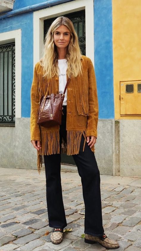 Fringe Jacket Outfit, Black Fringe Jacket, Vintage Fringe Jacket, Second Hand Fashion, Cowgirl Outfit, Fall Pants, Suede Fringe Jacket, Wardrobe Edit, Fringe Jacket