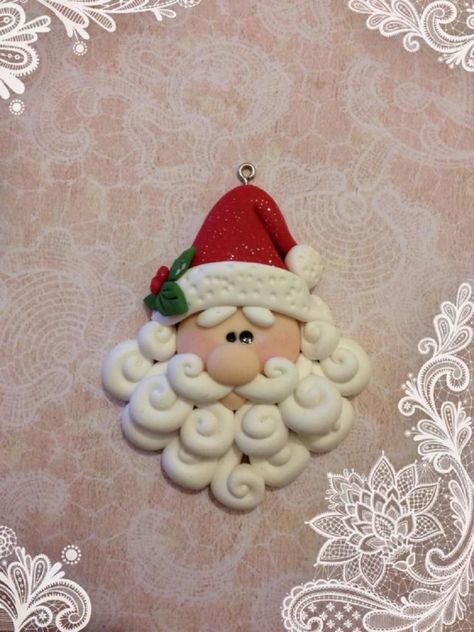 Clay Christmas Decorations, Happy Christmas Day, Air Dry Clay Projects, Clay Christmas, Polymer Clay Ornaments, Noel Diy, Felt Christmas Decorations, Christmas Clay, Polymer Clay Christmas