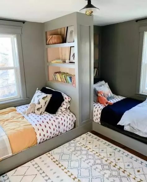 Twin Beds Built Into Wall, Twin Bed Built Into Wall, 3 Beds Small Room, Shared Room Twin Beds, Small Bedroom Ideas For 2 Sisters Bunk, Boy And Girl Shared Bedroom Bunk Beds, Teen Shared Bedroom Ideas, Teen Girl Shared Bedroom, Shared Bedroom Ideas For Adults