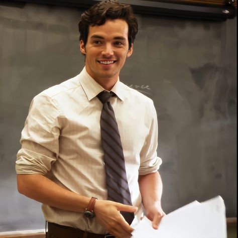 Mr Fitz Pretty Little Liars, Ezra Pretty Little Liars, Pretty Little Liars Ezra, Mr Fitz, Ezra And Aria, Pretty Little Liars Aria, Pll Aesthetic, Ezra Fitz, Ian Harding