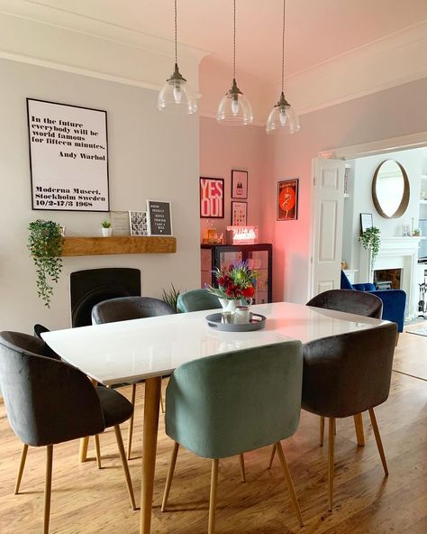 Open Plan Lounge Dining Room, Small Terraced House Interior, Neutral Dining Room Paint, 1930s Lounge, Dining Room Uk, Terrace Dining Room, Terraced House Interior, Pebble Table, Cosy Dining Room