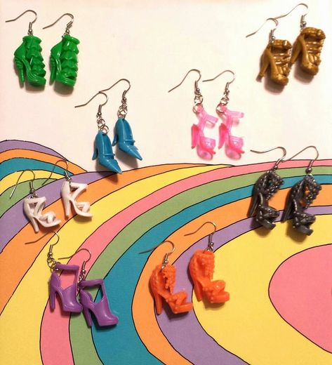 Quirky Earrings Diy, Diy Funky Earrings, Funky Earrings Diy, Unique Earrings Weird, Toy Earrings, Silly Earrings, Shoe Earrings, Crazy Earrings, Artsy Earrings