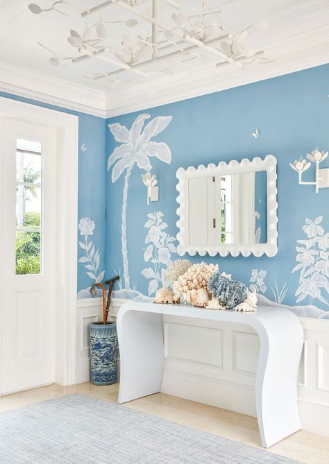 house-of-blues-entryway Tropical Bungalow, Ranch Makeover, Palm Beach Decor, Palm Beach Chic, Palm Beach Style, Wallpaper Ceiling, Outdoor Mirror, Beach House Interior, Ranch Style Home