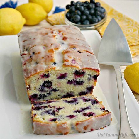 Lemon Blueberry Bread With Yogurt, Lemon Blueberry Yogurt Loaf, Lemon Blueberry Yogurt Bread, Eid Brunch, Blueberry Yogurt Loaf, Yogurt Loaf Cake, Blueberry Cakes, Blueberry Yogurt Cake, Lemon Blueberry Loaf