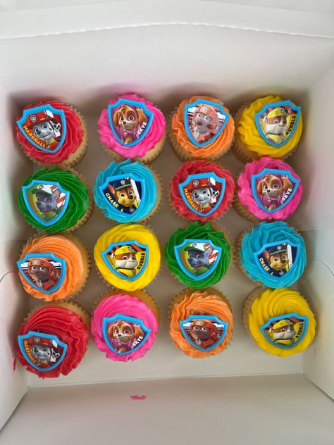 Paw Patrol Birthday Treats, Paw Patrol Cupcakes Ideas, Paw Patrol Birthday Cupcakes, Cupcakes Paw Patrol, Paw Patrol Party Games, Paw Patrol Birthday Party Cake, Paw Patrol Birthday Party Ideas, Paw Patrol Party Favors, Birthday Cupcakes Boy