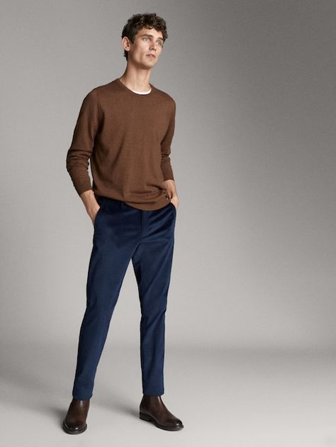 Blue Chinos Men, Chinos Men Outfit, Gentleman Mode, Minimalist Moda, Minimalist Fashion Men, Silk Sweater, Men Fashion Casual Shirts, Mens Fashion Smart, Mens Casual Dress Outfits