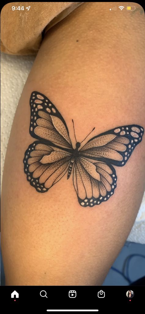 Butterfly Thigh Tattoo, Realistic Butterfly Tattoo, Butterfly Tattoos On Arm, Butterfly Tattoos For Women, Elbow Tattoos, Tasteful Tattoos, Leg Tattoos Women, Butterfly Tattoo Designs, Knee Tattoo