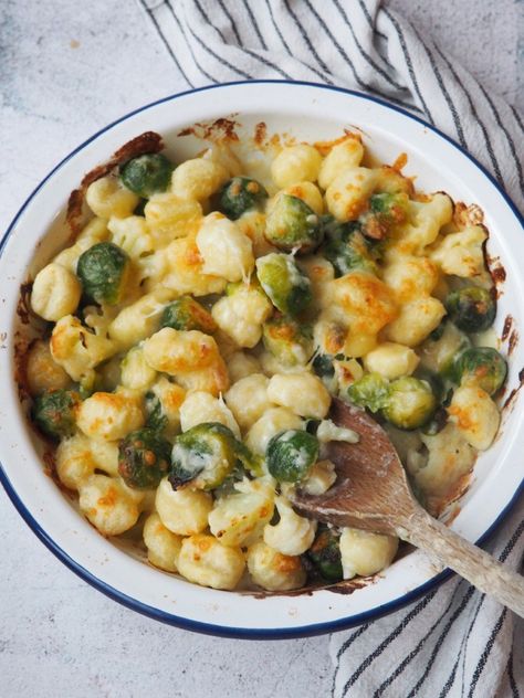 Brussel sprout, gnocchi & gruyere gratin — veg centric kitchen Brussel Sprout Gnocchi, Sprout Recipes, Pasta Dinners, Brussels Sprouts Recipe, Ultimate Comfort Food, Gnocchi, Brussel Sprouts, Brussel Sprout, Plant Based Recipes