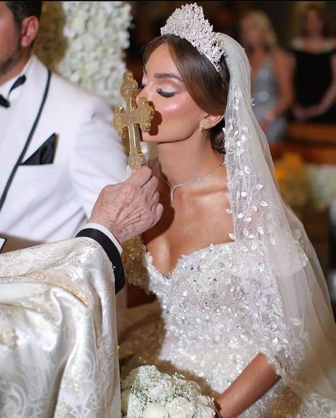 Christian Wedding Aesthetic, Russian Orthodox Wedding, Catholic Wedding Aesthetic, Balkan Wedding, Catholic Wedding Dresses, Serbian Wedding, Christian Wedding Dress, Catholic Wedding Traditions, Church Wedding Dress