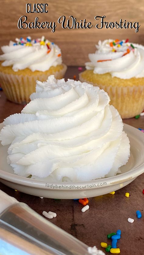 Classic Bakery White Frosting Recipe Frosting For White Cake, Wedding Cake Icing Recipe, Bakery Frosting Recipe, Wedding Cake Frosting Recipe, Bakery Frosting, Decorator Frosting Recipe, Decorating Icing Recipe, White Frosting Recipes, Wedding Cake Icing