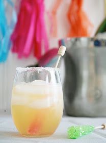 Magnolia Mamas : Rock Candy Cocktails for Spring Entertaining Rock Candy Cocktail, Rock Candy Champagne, Tavern Drinks, Rock Candy Sticks, Champagne Punch, Backyard Dinner Party, Backyard Dinner, Punch Cocktails, Candy Cocktails