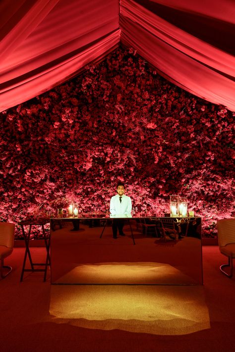 C Social Front photo from the gallery Cartier + de Young Museum's Mid-Winter Gala Cartier Theme Party, Winter Gala, Cartier Event, Art Gala, Gala Party, Pipe And Drape, Red Room, Logo Wall, Corporate Party