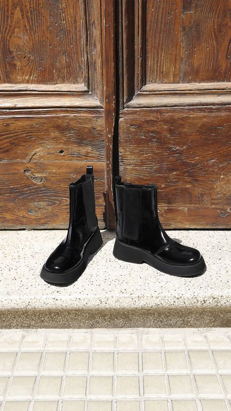 Dip your toes into fall dressing with the Giselle Chelsea boots — in patent black, it is understated and striking at once. #CharlesKeithFW23 #CharlesKeithOfficial Patent Leather Boots Outfit, Leather Boots Outfit, Staple Shoes, Pre Fall 2023, Patent Leather Boots, Shoes Boots Ankle, White Pumps, Black Chelsea Boots, Chunky Block Heels