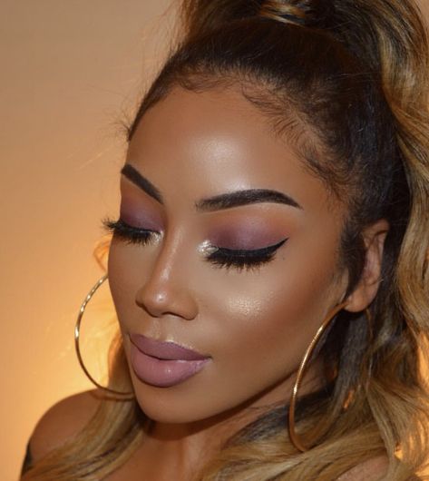 Eyeshadow Ideas For Black Women, Mauve Makeup Look On Black Women, Daytime Makeup For Black Women, Brunch Makeup Ideas Black Women, Brown Eye Makeup Black Women, Eye Shadow For Black Women, Make Up Looks For Black Women, Nude Makeup Black Women, Makeup With Eyeshadow