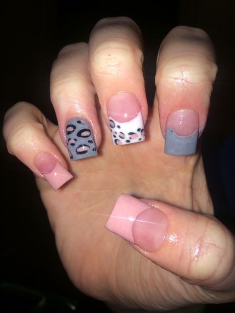 Cheetah nails pink and grey Cheetah Nails Pink, Pink Cheetah Nails, Cheetah Nails, Pink Cheetah, Nails Pink, Pink Nails, Pink Grey, Acrylic Nails, Nail Art