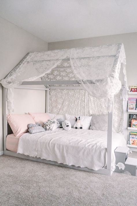 Pastel Toddler Room, Diy House Bed, Toddler House Bed, House Frame Bed, Single Size Bed, Toddler Girl Room, Future Room, Toddler Rooms, Bed Plans