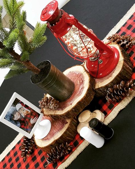 Lumberjack themed party Lumberjack Decorations Diy, Log Cabin Party Theme, Buffalo Plaid Table Centerpieces, Lumberjack Wedding Ideas, Lumberjack Baby Shower Theme Decorations, Flannel Themed Party, Country Christmas Party Theme, Lumberjack Party Games, Flannel Party Theme