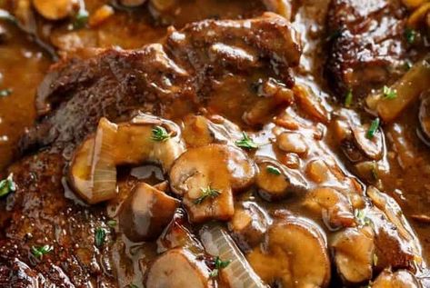 Ribeye Steaks With Mushroom Gravy Mushrooms And Gravy, Tuscan Sauce, Easy Homemade Gravy, Delight Recipes, Steak Marinades, Salmon In Foil Recipes, Parmesan Shrimp, Recetas Halloween, Garlic Butter Salmon