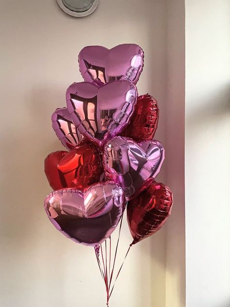 Valentine Party Aesthetic, Heart Ballon Aesthetic, Pink Heart Balloons, Bday Party Theme, Girl Birthday Decorations, Birthday Blessings, Birthday Balloon Decorations, 17th Birthday, Beautiful Bouquet Of Flowers