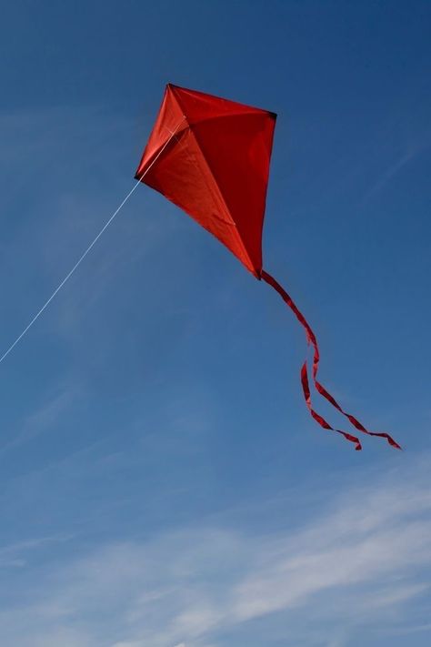 Fly Kites Aesthetic, Flying A Kite Aesthetic, Kite Flying Aesthetic, Kite Flying Photography India, Kite Aesthetic, Kite Wallpaper, Kite In The Sky, Kite Images, Kite Photography