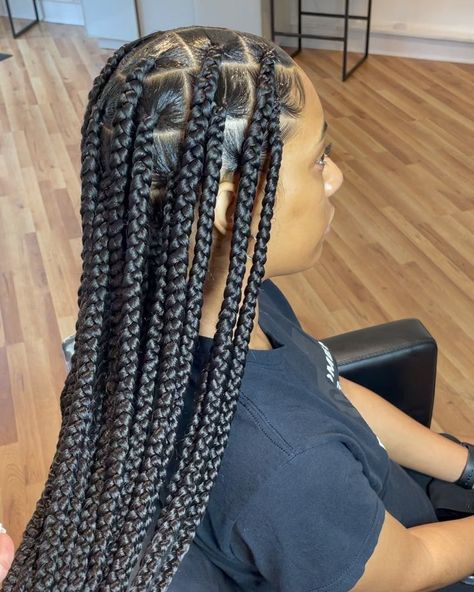 Knotted by Kenz🦋 on Instagram: “SWIPE😍 The Medium Knotless Process” Voice Of Hair, Braids Inspiration, Bantu Knot Hairstyles, Medium Knotless, Individual Braids, College Ideas, Big Box Braids Hairstyles, Box Braids Hairstyles For Black Women, Braids Hairstyles Pictures