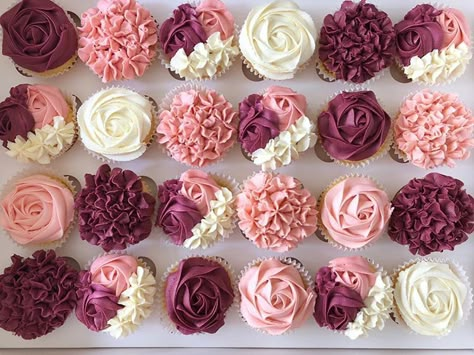 I love this colour palette! Burgundy, dusty pink and cream/white. So beautiful, and just perfect for the lovely Amanda and Jake’s… Cupcakes Design, Bridal Shower Cupcakes, Maroon Wedding, Dark Theme, Cupcake Designs, Shower Cupcakes, Cupcake Ideas, Baby Shower Cupcakes, Bach Party