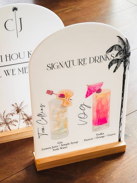 Fun Party Wedding, Beach Cocktail Party, Beach Wedding Cricut Projects, Cocktail Bar Party, Tropical Chic Wedding, Modern Tropical Wedding, Tropical Bar Sign, Mobile Cocktail Bar, Hawaiian Wedding