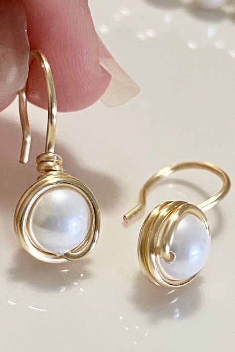 Handmade Stud Earrings, Diy Wire Jewelry Rings, Coin Pearl Earrings, Earrings Pearl Drop, Bijoux Fil Aluminium, Metal Clay Jewelry, Pearl Dangle Earrings, Earrings Wire, Diy Wire Jewelry