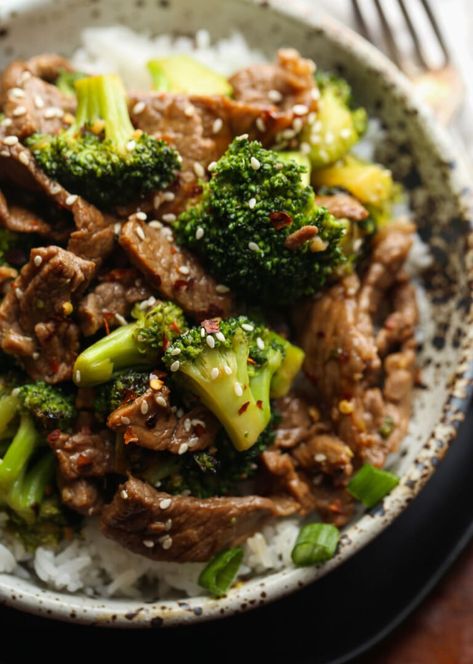 If you're a fan of Chinese takeout recipes, you'll love this Beef and Broccoli. Dig into a plate of juicy steak with savory stir fry sauce! #beefandbroccoli #stirfry #juicysteakrecipe #beefandbroccolirecipe Beef And Broccoli Healthy, Homemade Beef And Broccoli, Easy Stir Fry Sauce, Beef And Broccoli Sauce, Broccoli Healthy, Takeout Recipes, Stir Fry Sauce Easy, Ground Beef Breakfast, Beef And Broccoli Recipe