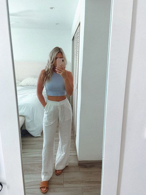 Outfits With Beach Pants, Comfy Linen Pants, Linen Parachute Pants Outfit, Float Pants Outfit Summer, White Flowy Pants Outfit Summer, Outfits With Linen Trousers, Lining Pants Outfit, Beige Beach Pants Outfit, Light Linen Pants Outfit