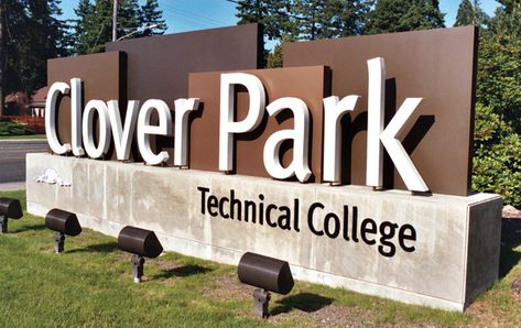 Clover Park Technical College on Behance Hotel Ideas Exterior, Park Signage Design, Monument Signage, Entrance Signage, Hotel Signage, Pylon Sign, Wayfinding Signage Design, Hotel Ideas, Monument Signs