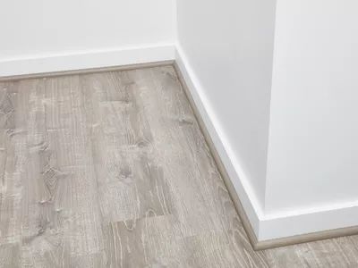 Vinyl Plank Flooring Colors, How To Install Vinyl Plank Flooring, Best Vinyl Plank Flooring, Installing Vinyl Plank Flooring, Base Shoe Molding, Trim Carpentry, Quarter Round Molding, Laminate Wall, Baseboard Trim