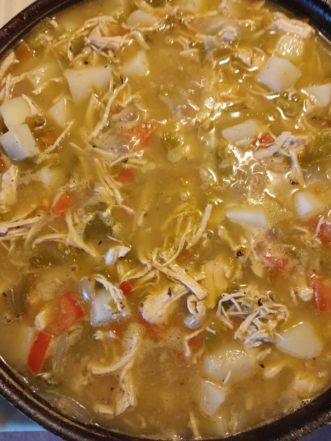 Green Chile Stew With Chicken - Easy DIY Recipes Green Chile Chicken Stew New Mexico, Chicken Green Chilli Soup, Chicken Green Chile Soup, Green Chili Stew With Chicken, Green Chili Chicken Stew Crock Pot, Green Chilli Chicken Soup, Habenero Recipes Chicken, Green Chile Chicken Posole, Green Chili Chicken Chili