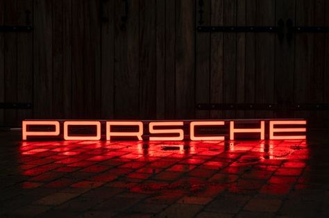 A fantastic addition to any Porsche garage or workshop. Porsche Garage, Porsche Dealership, Garage Logo, Logo Samples, Illuminated Signs, Garage Signs, Event Logo, Porsche Design, New Room