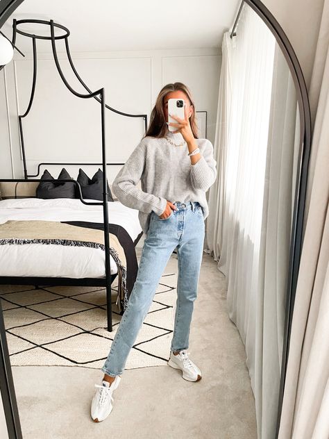 Levis 501 Cropped Outfit, 501 Cropped Jeans Outfit, Levi Outfits Women, Levi 501 Outfit, Straight Cropped Jeans Outfit, Levis 501 Jeans Outfit, Levi 501 Jeans Women Outfit, 501 Levis Women Outfits, 501 Jeans Outfit