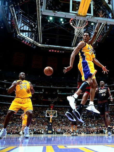 Kobe Bryant Basketball, Bryant Basketball, Kobe Bryant Pictures, Basketball Photography, Kobe Bryant, Nba, Basketball, Photography, Pins