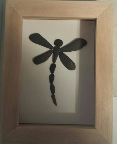 Pebble Art Dragonfly, Pebble Crafts, Art Dragonfly, Stone Artwork, Rock Collection, Rock Crafts, Pebble Art, Rock Art, Sea Glass