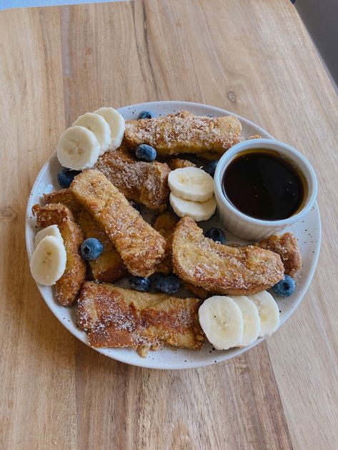 Churro French Toast Sticks Churro French Toast Sticks, Churro French Toast, Apple Cinnamon Oatmeal, Breakfast Cookies Healthy, French Toast Sticks, Pumpkin Waffles, Cinnamon Oatmeal, Brioche Bread, Pumpkin Oatmeal