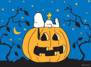 Woolie Mammoth: Happy Halloween Peanuts Halloween Costume, Snoopy Sleeping, Halloween Jigsaw Puzzles, Peanuts Wallpaper, Charlie Brown Halloween, Peanuts Halloween, Snoopy Halloween, Snoopy Wallpaper, Snoopy Pictures