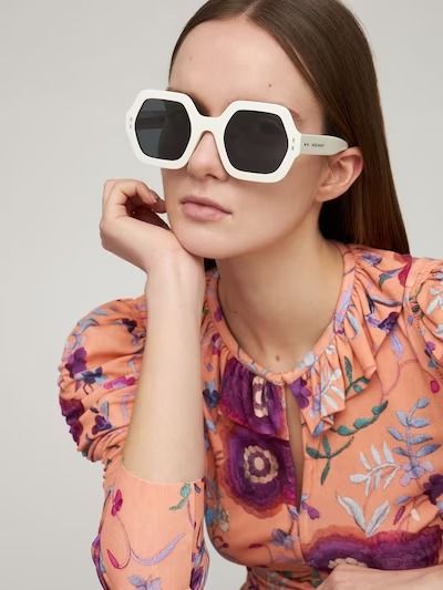 Discover great products at the best prices at Dealmoon. Isabel Marant Ely oversize acetate sunglasses. Price:$177.30 at LUISAVIAROMA Acetate Sunglasses, Women's Watches, Women Sunglasses, Ely, Sunglasses Sale, Watches Jewelry, New Woman, Isabel Marant, Cat Eye Sunglasses