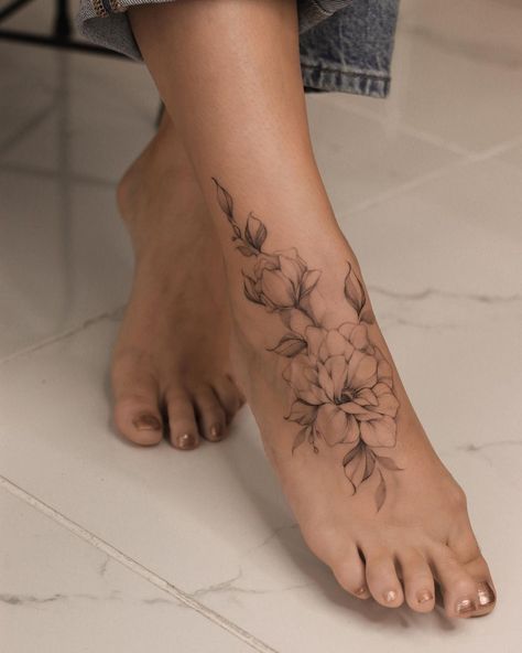 Flower Feet Tattoos For Women, Front Foot Tattoo, Peony Foot Tattoo, Cherry Blossom Foot Tattoo, Hibiscus Foot Tattoo, Fine Line Ankle Tattoos For Women, Tattoo Foot Woman, Fine Line Foot Tattoo, Floral Foot Tattoos For Women