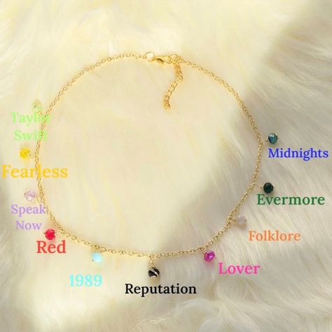 Taylor Swift Present Ideas, Taylor Swift Necklace, Taylor Swift Gifts, Swiftie Bracelets, Taylor Version, Swift Bracelets, Bored Jar, Taylor Outfits, Taylor Swift Party