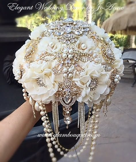 Gatsby Brooch Bouquet Gold Brooch Bouquet by Elegantweddingdecor                                                                                                                                                                                 More Gatsby Bride, Bouquet Alternatives, Bouquet Keepsake, Roaring 20s Wedding, Ivory Bouquet Wedding, 20s Wedding, Gatsby Wedding Theme, Jeweled Bouquet, Fabric Flower Bouquet