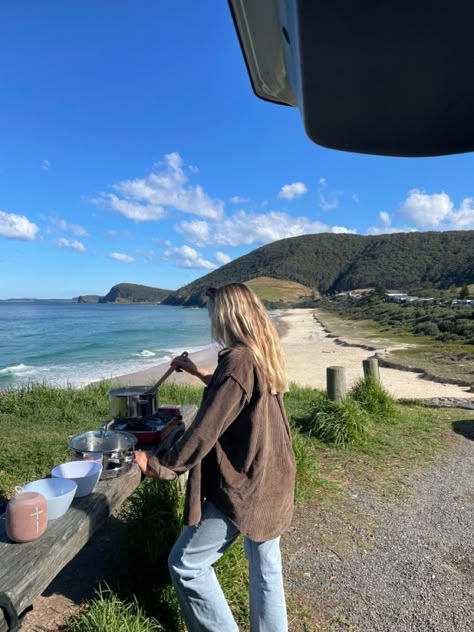 Australian Van Life, Australian Camping Aesthetic, Nomad Lifestyle Aesthetic, Beach Camping Aesthetic, Vanlife Australia, Van Life Aesthetic, Summer Roadtrip, Nomad Lifestyle, Camping Aesthetic