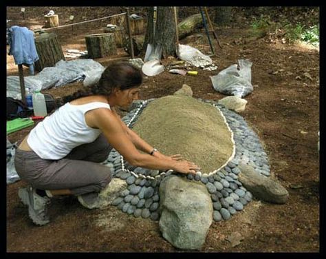 DIY rock turtle: Rock Turtle, Garden Art Ideas, Rock Garden Landscaping, Have Inspiration, A Turtle, Garden In The Woods, Fun Loving, Garden Crafts, Rock Garden