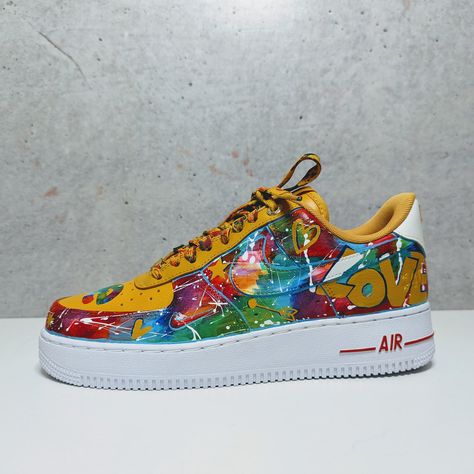 Decorated Sneakers, Graffiti Shoes, Customized Shoes, Painted Shoes Diy, Custom Sneakers Diy, Love Graffiti, Diy Sneakers, Nike Air Force One, Shoe Designs