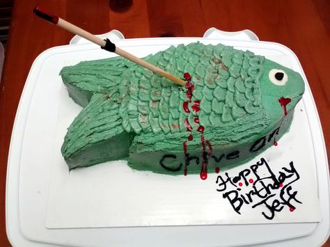 Bowfish Cake good idea for my son's bday coming up!!!! Boyfriends Birthday Ideas, Bow Fishing, Fishing Cake, Birthday Memes, Coyote Hunting, Deer Hunting Blinds, Groom Cake, Bowfishing, Jon Boat