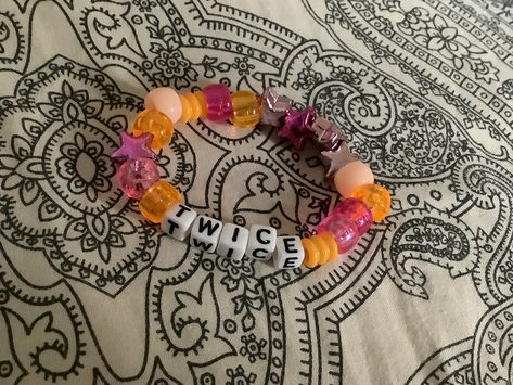 Twice Bracelet, Freebies Kpop, Kpop Jewelry, Kandi Inspo, Cute Friendship Bracelets, Bracelets Ideas, Momo Twice, Strap Phone, Diy Jewelry Unique