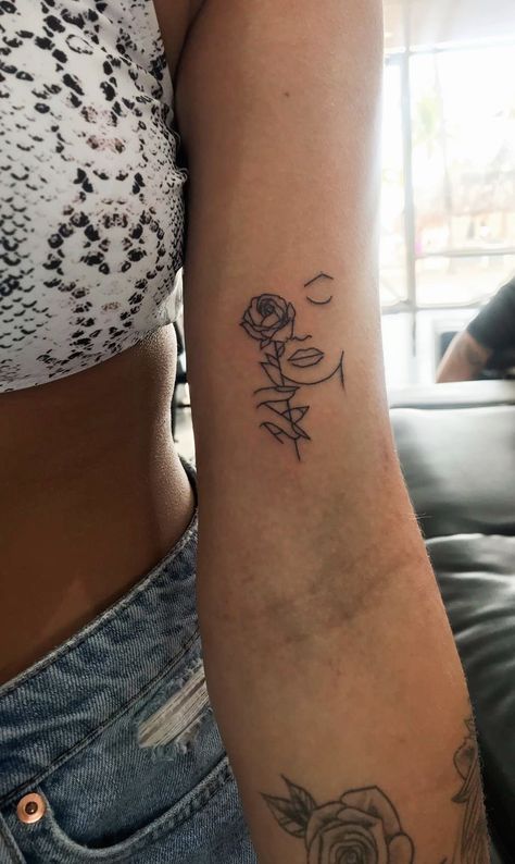 Rose And Face Tattoo, Face And Rose Tattoo, Face With Rose Tattoo, Small Tattoo On Arm, Simple Thigh Tattoos Women, Rose Face Tattoo, Small Girl Tattoos, Small Tattoos Simple, Line Tattoo